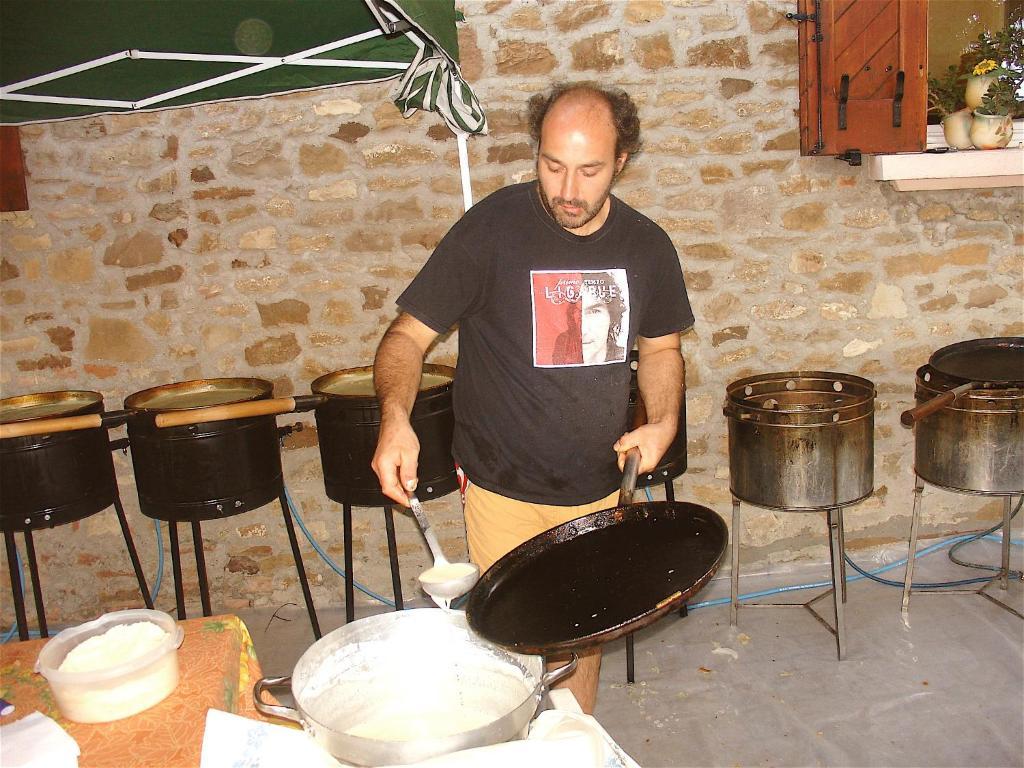 Castello di Serravalle Agriturismo Ca' Isotta מראה חיצוני תמונה