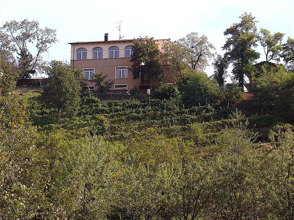 Castello di Serravalle Agriturismo Ca' Isotta מראה חיצוני תמונה